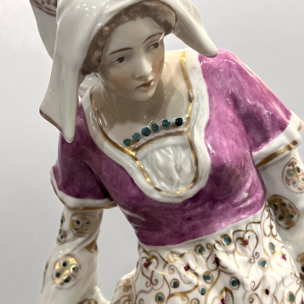 Композиция «Дама в колпаке», Германия, фирма "Унтервайсбах", 1908-1918-е гг.